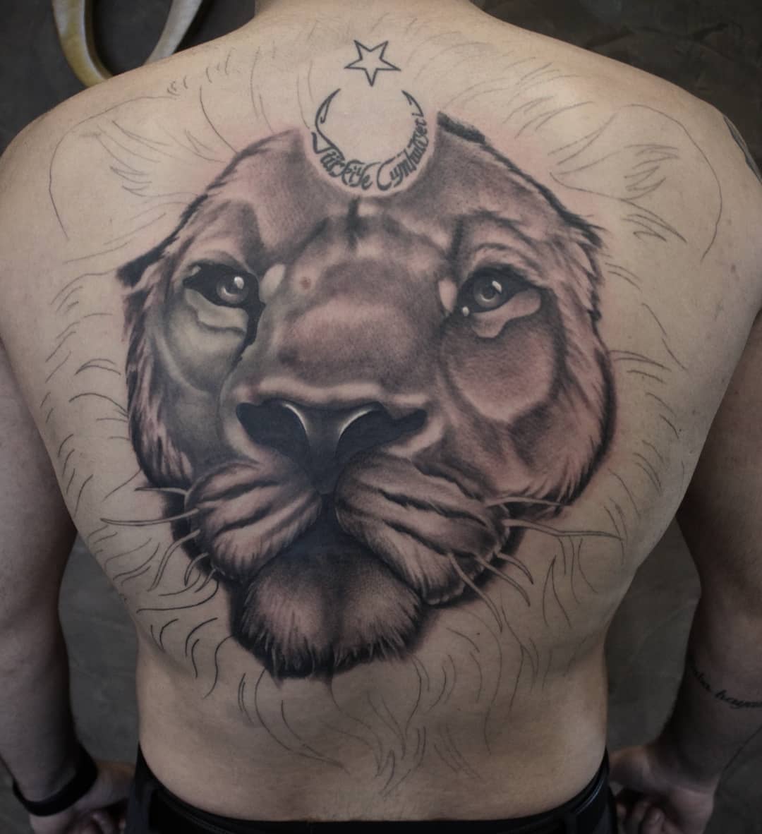 2nd session done. Thankx
#germantattooers #germanartist #tattooworkers #tattooli