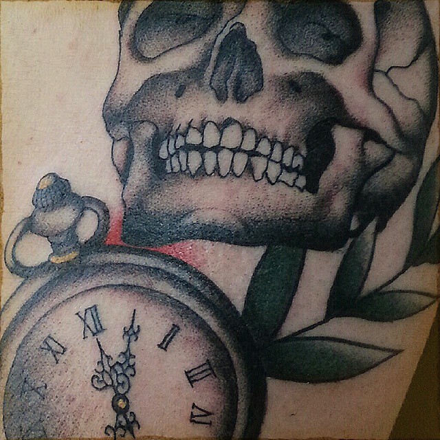 Close up, 
#stuckinthepasttattoo #dortmundfinest #bright_and_bold #topclass_tatt