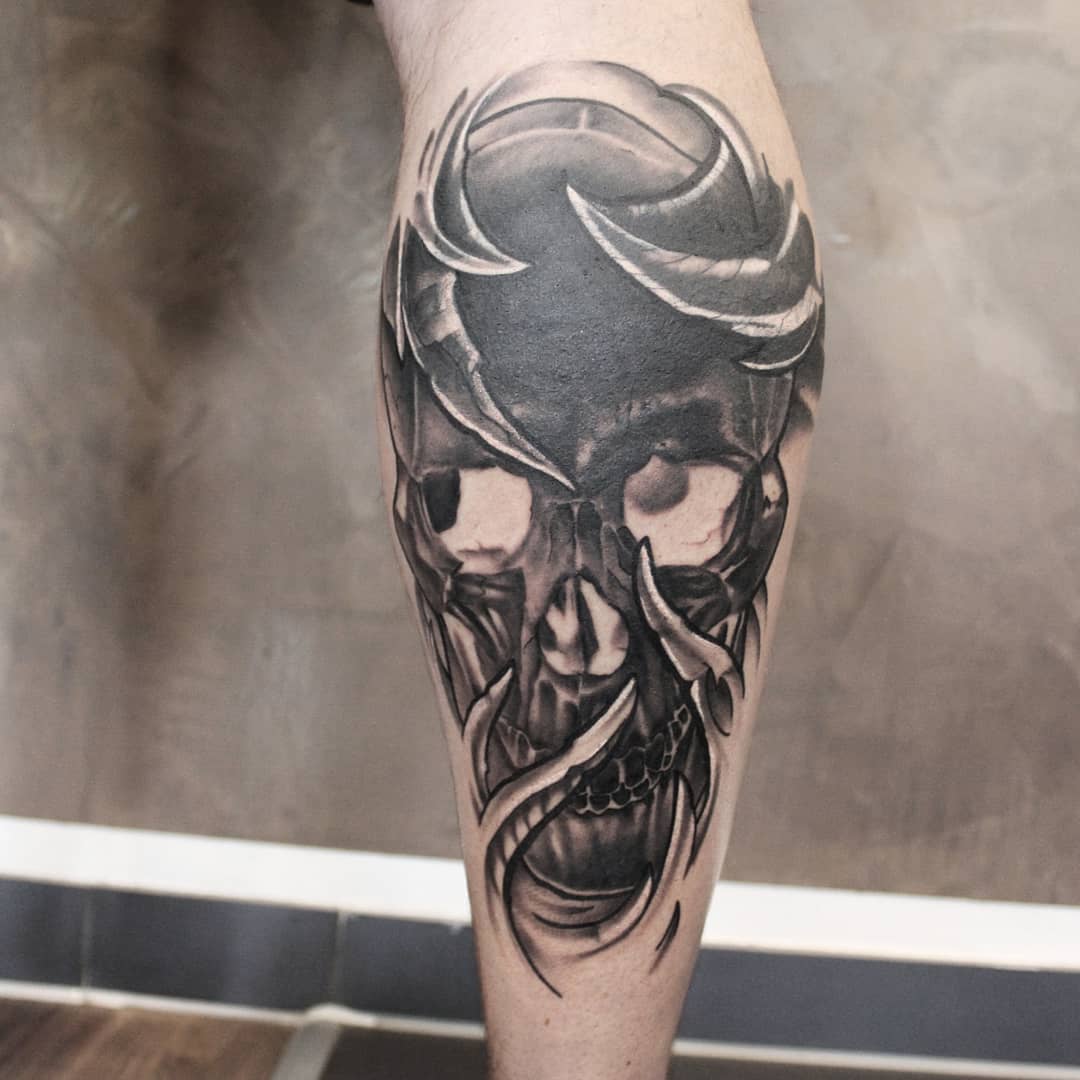 Cover-up from today....thank you sebastian
#germantattooers #germanartist #tatto