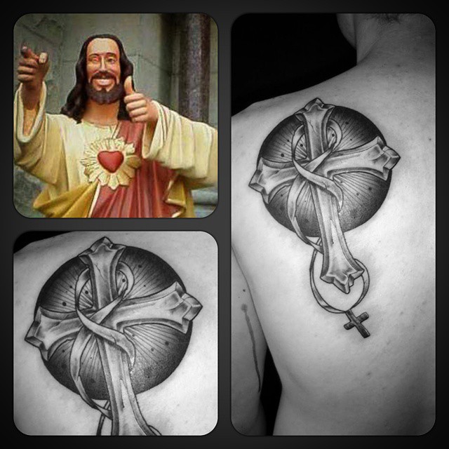 Cross from this week...thx for looking #germantattooers #blackworkerssubmission