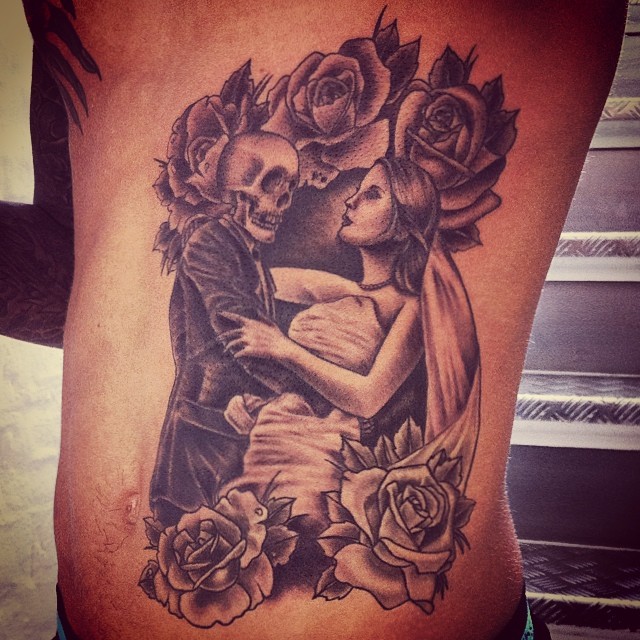 Day 1 @ Royal Tattoo - Rib it up! #tattoo #tattooing #skeleton#roses#rosetattoo#...