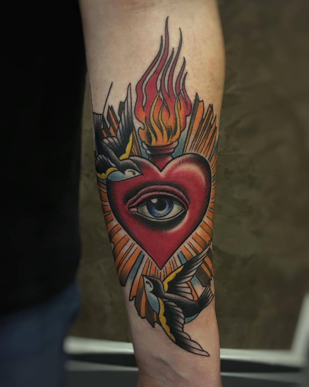 Done by @ronraida ...
 Thanks a lot Steffen!
 #burningheartstattoo #oldschooltat...