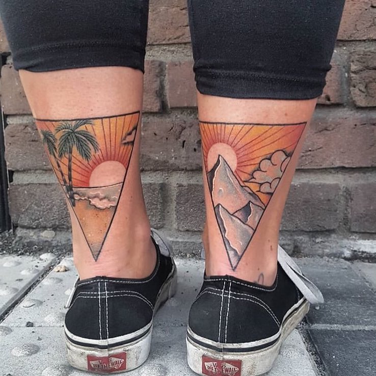Done by @sail_home  #traditionaltattoo #traveltattoo #tattoo #legtattoo #zeitgei...
