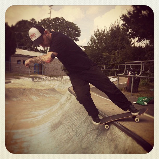 Finally a Session at the old snakerun at the legendary Berg Fidel! #skateboard#s...