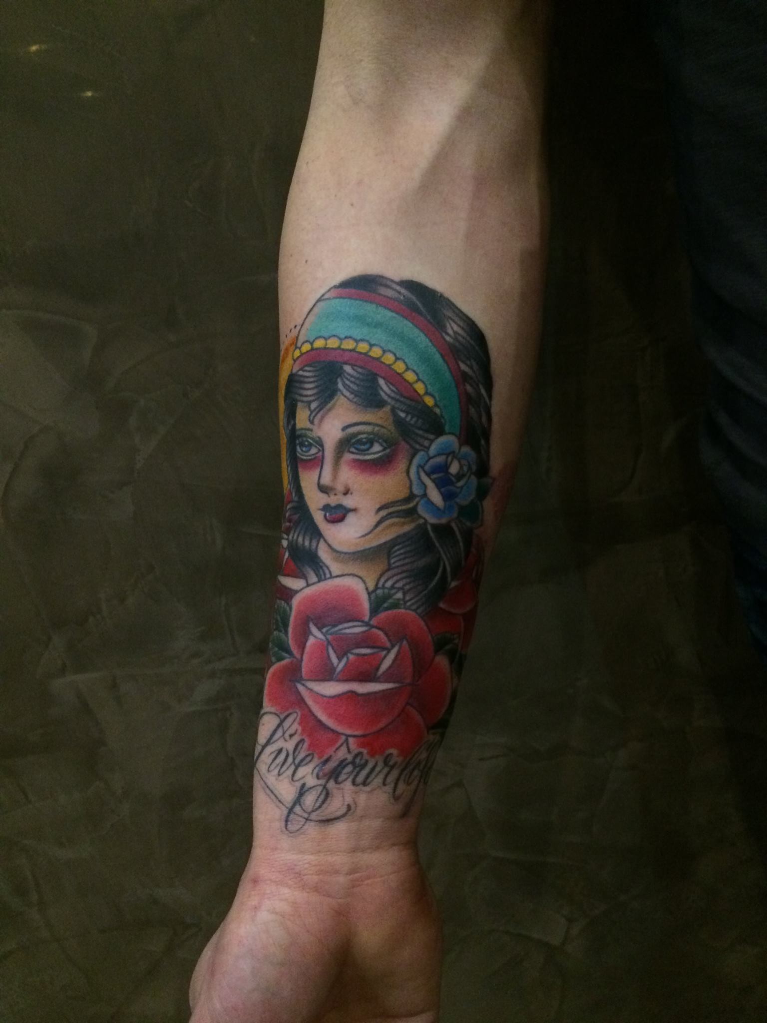 Girls Girls Girls……we love to do girls….angefertigt von Ron Raida