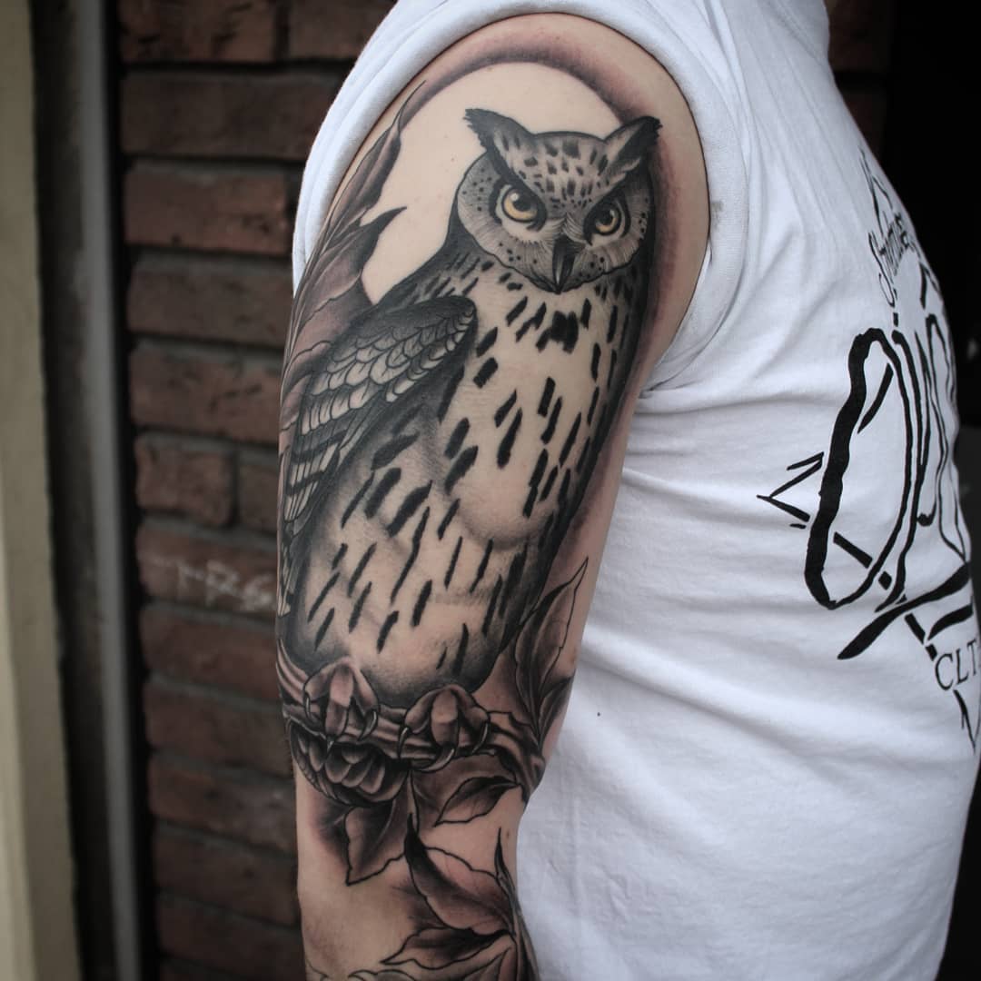 Healed owl and fresh background, thank you @niggowest !
#germantattooers #tattoo