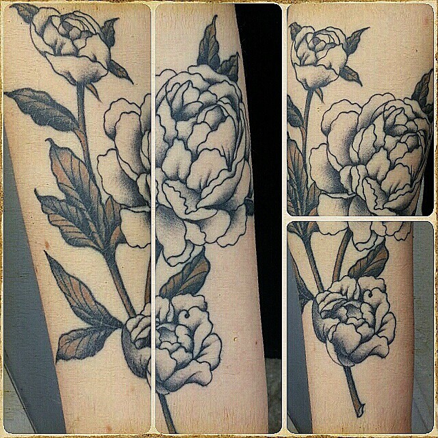 Healed peony from few weeks ago, #stuckinthepasttattoo #dortmundfinest #bright_a