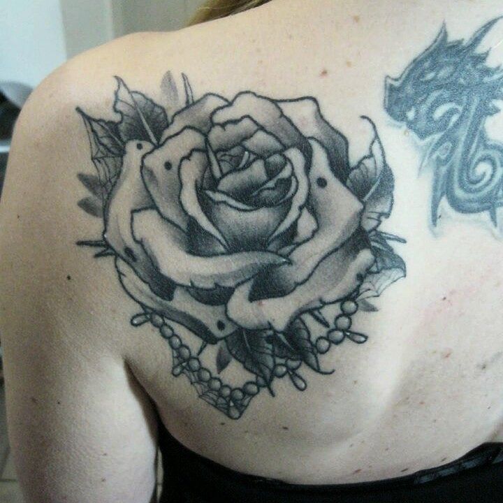Healed rose from my flashpainting......thx again for the trust! #germantattooers