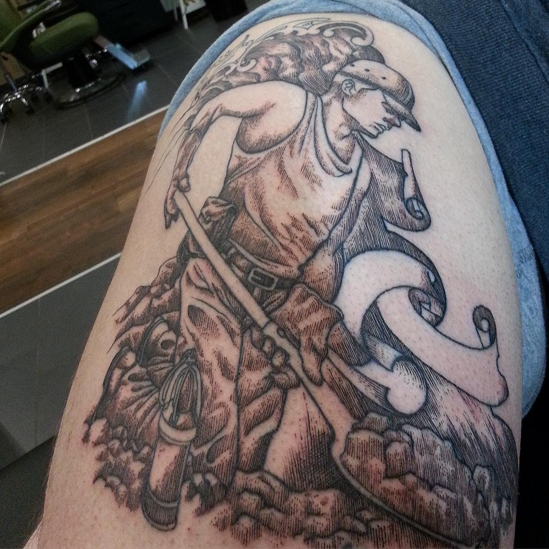 In arbeit, 2. sitzung, weiteres folgt in kürze? 
#stuckinthepasttattoo #zeitgeis