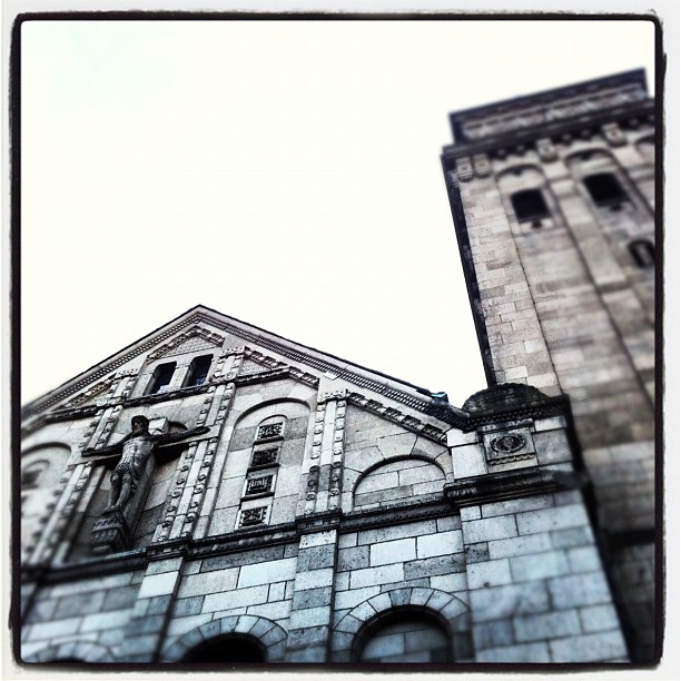 Jesus Christ Pose #jesus#christ#jesuschrist#church#statue#gothic#sky#skyline#doo...