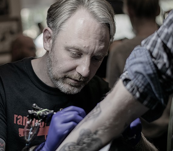 Kai @work .......
 #zeitgeisttattoo #bottrop #ruhrgebiet