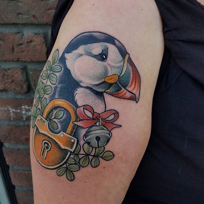 Last but not least also done by @sail_home ...
#birdtattoo #oldschooltattoo #col...