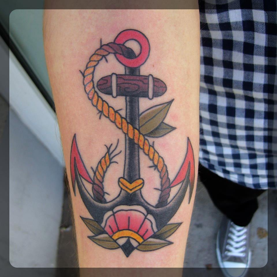 Love doing traditional designs thx Sebastian for the cool session #germantattooe