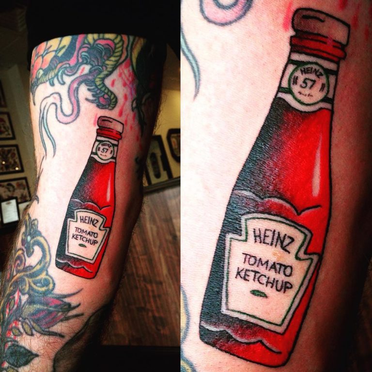 tattoing Zeitgeist Tattoo Studio Bottrop