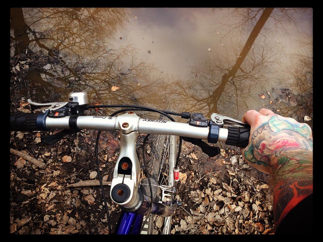 Oooops, Dead End...! #nature#sunday#sundayafternoon #biking #trekking#forest #ou...