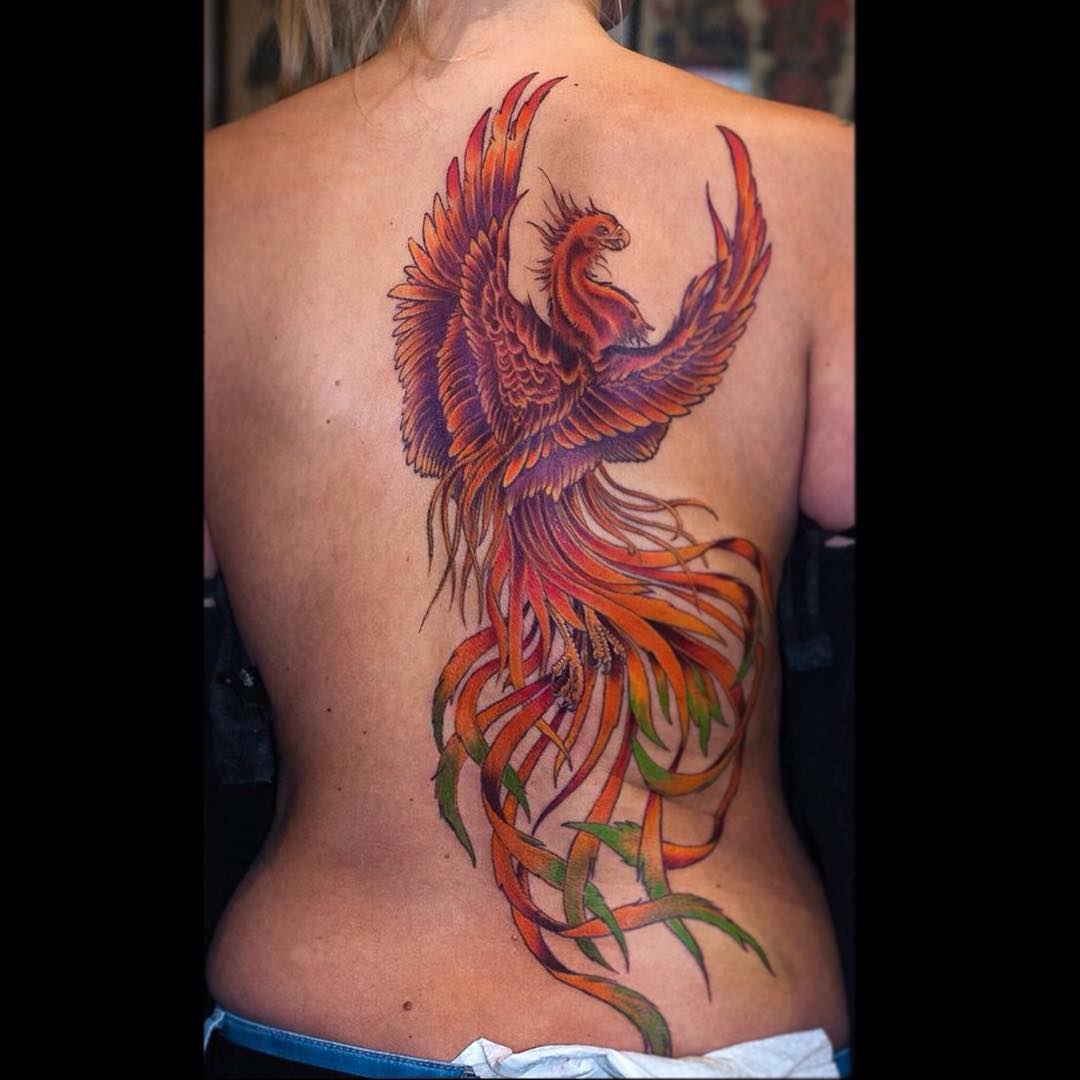 Phoenix for Nora, upper part healed, lower part fresh
#tattoo #tattooing #tatove...