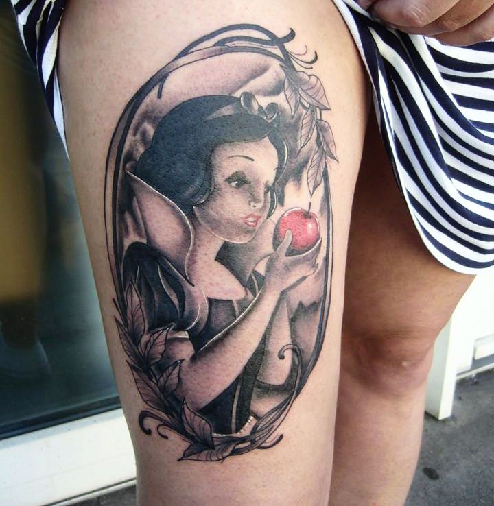 Snowwhite from this week, thank you anela for being tough as fuck.
#germantattoo