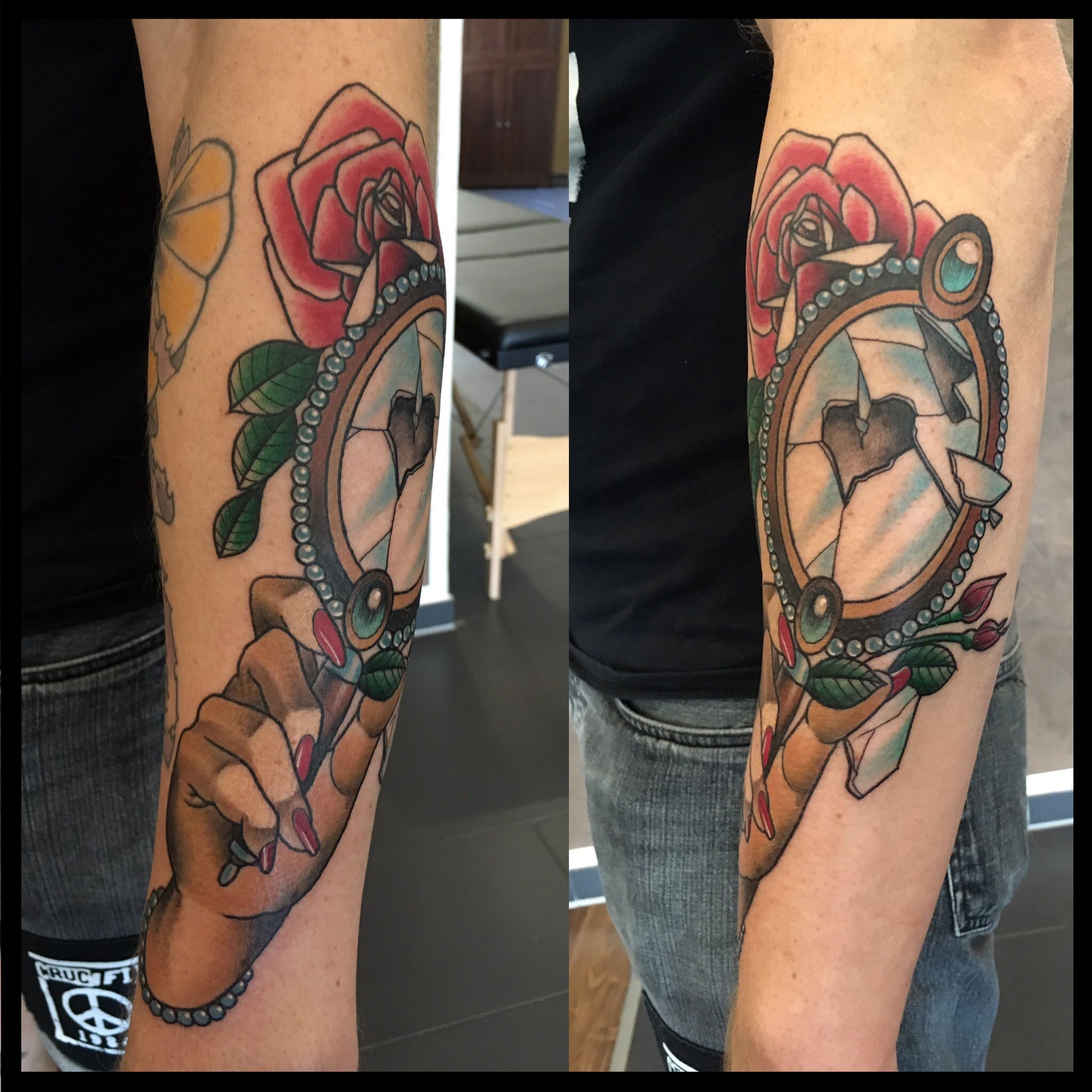 Und direkt noch eins hinterher, weils so schön war ;-)
 Tattoo von Ron Raida