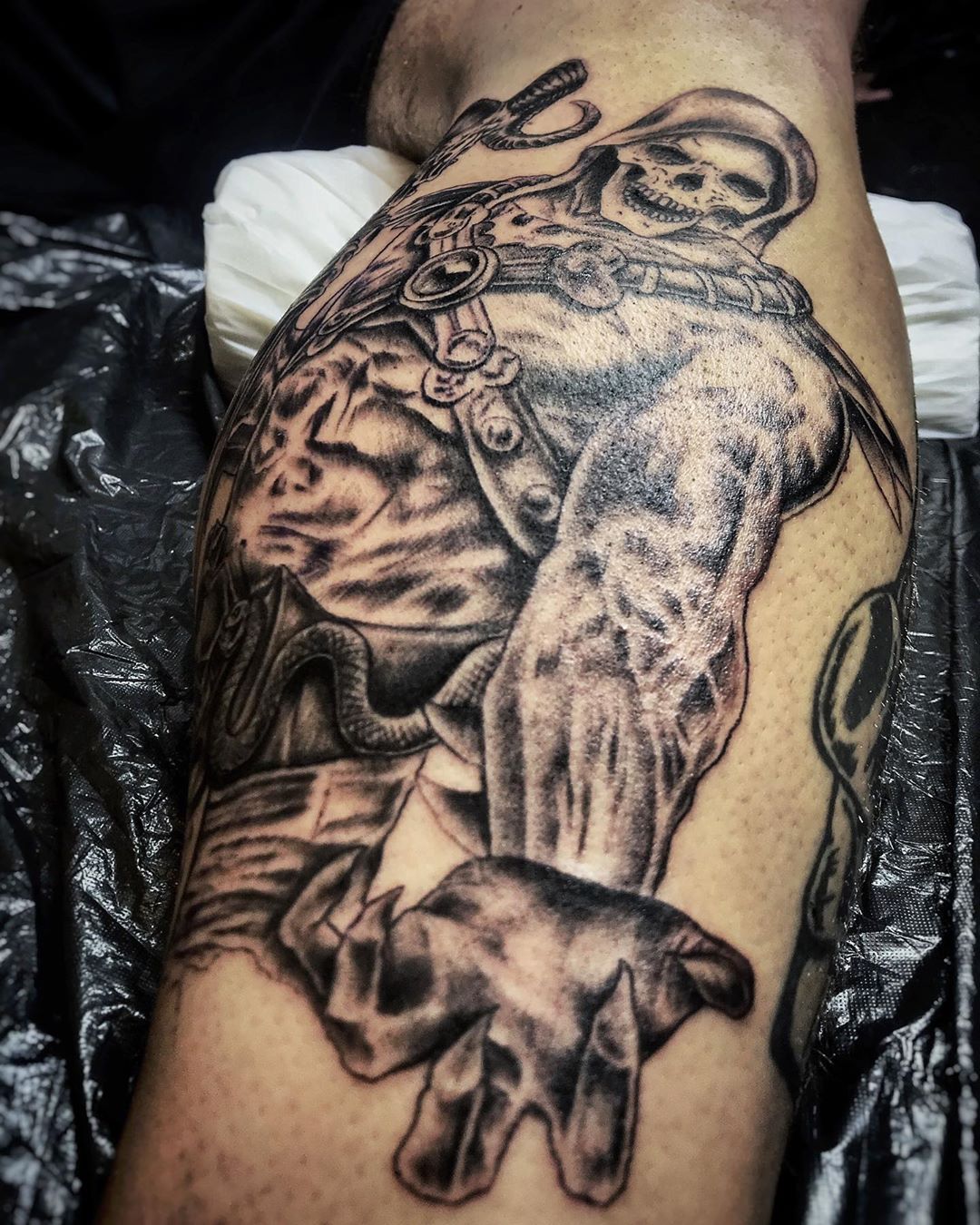 Work in Progress.
Going full colour next month.
Stay tuned.
.
.
.
#nofilter#tatt...