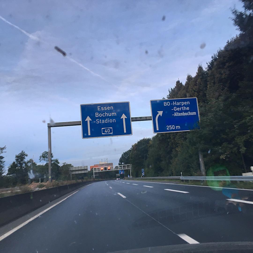 on the way to sideshow, hope for sun 
#ontherun #raidaundbloßfeld #handwerkinsch