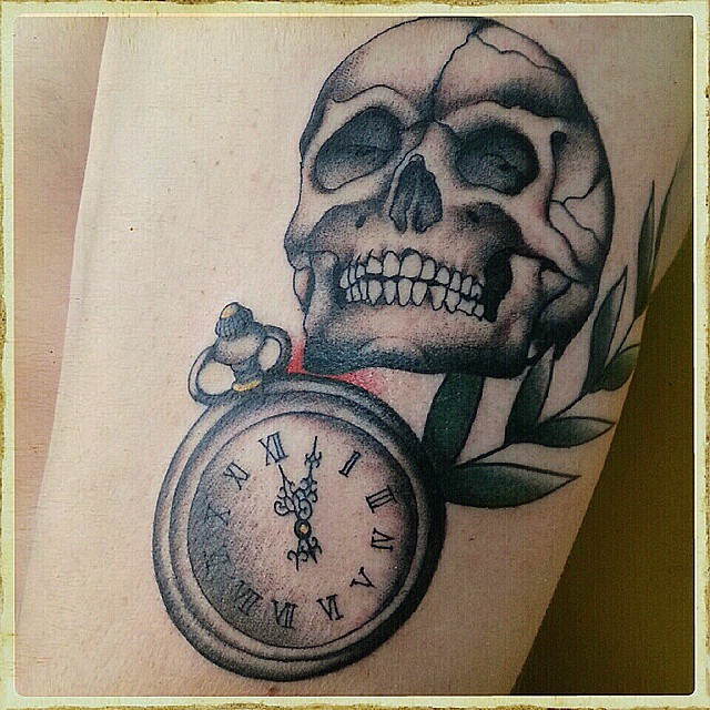 #stuckinthepasttattoo #dortmundfinest #bright_and_bold #topclass_tattooing #trad