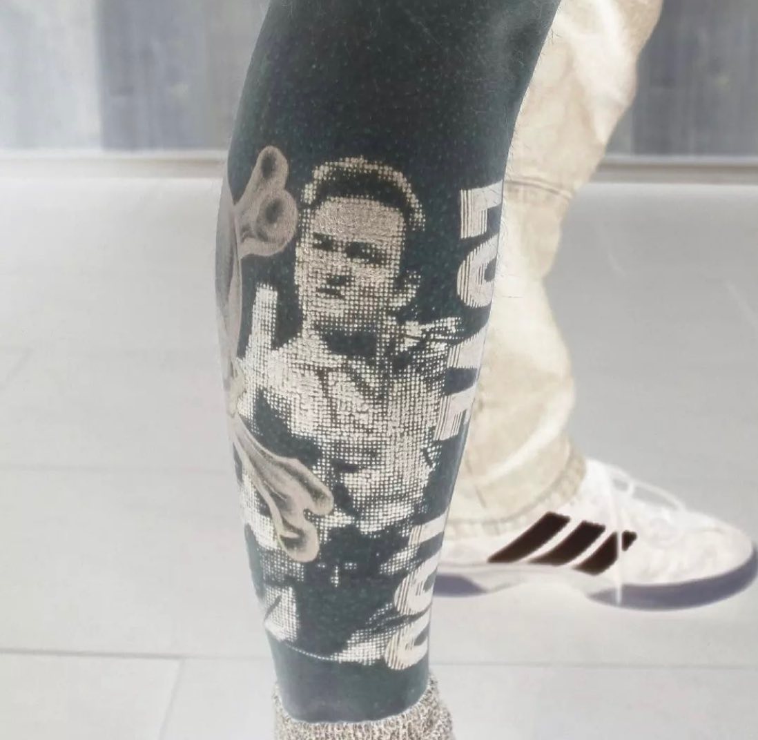 Abgefahrenes von tommyschaarschmidt blackwork blackworkers_tattoo 