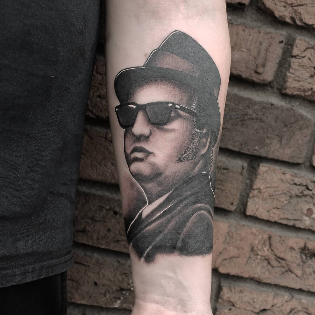 Fresh cover-up....thnkx so much tony for letting me do this
#germantattooers #ge