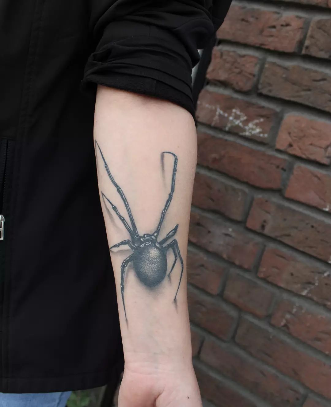 Healed spider from a while back. Thx again for the trust
#germantattooers #germa