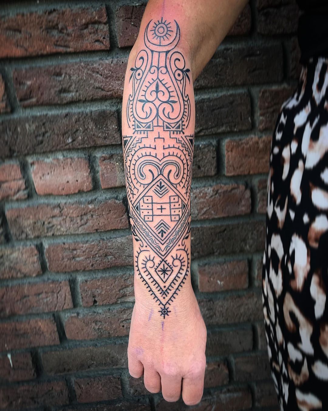 Something slightly different today, but hey…
.
.
.

#tattoo #tattooing #tatoveri...