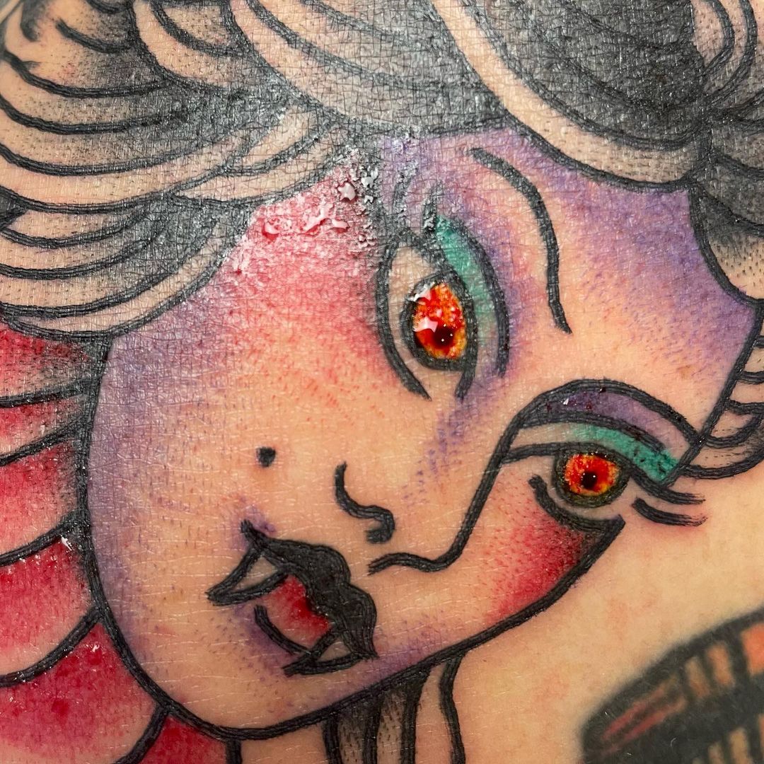 BLOODY CLOSE UP…

#tattoo #tattoos #tattooed #tattoolife #tattooing #boldwillhol