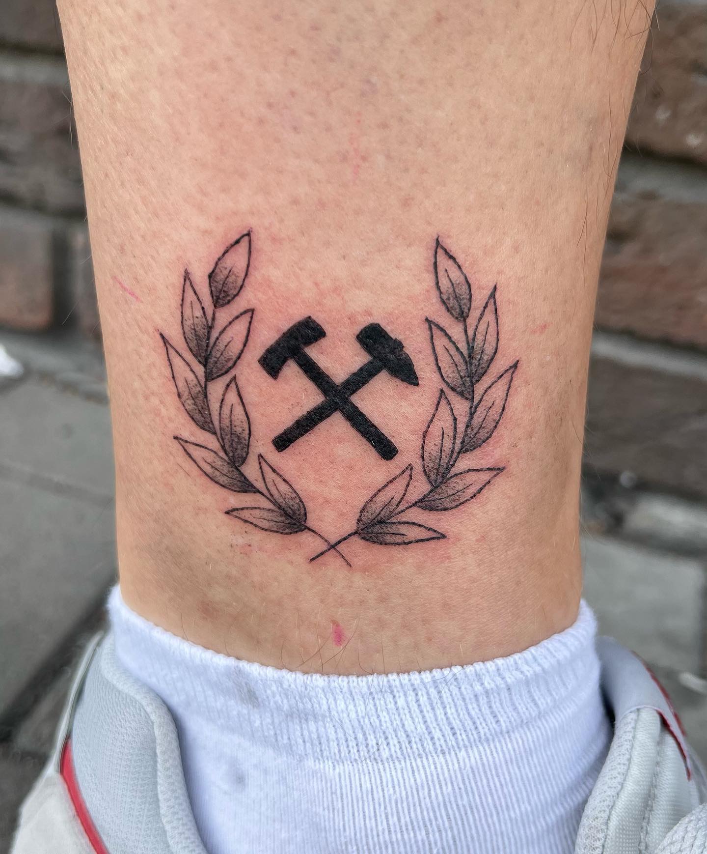 DANKE @mattes0385 
.
#tattoo #tattooideas #tattooinspiration #ruhrpotttattoo #lo