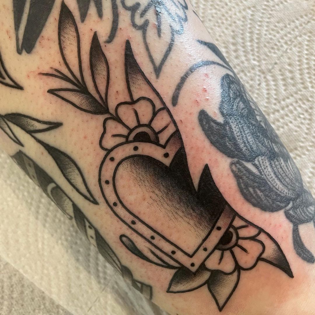 MADE TO FIT…

#tattoo #tattoos #tattooed #tattoolife #tattooing #boldwillhold #t