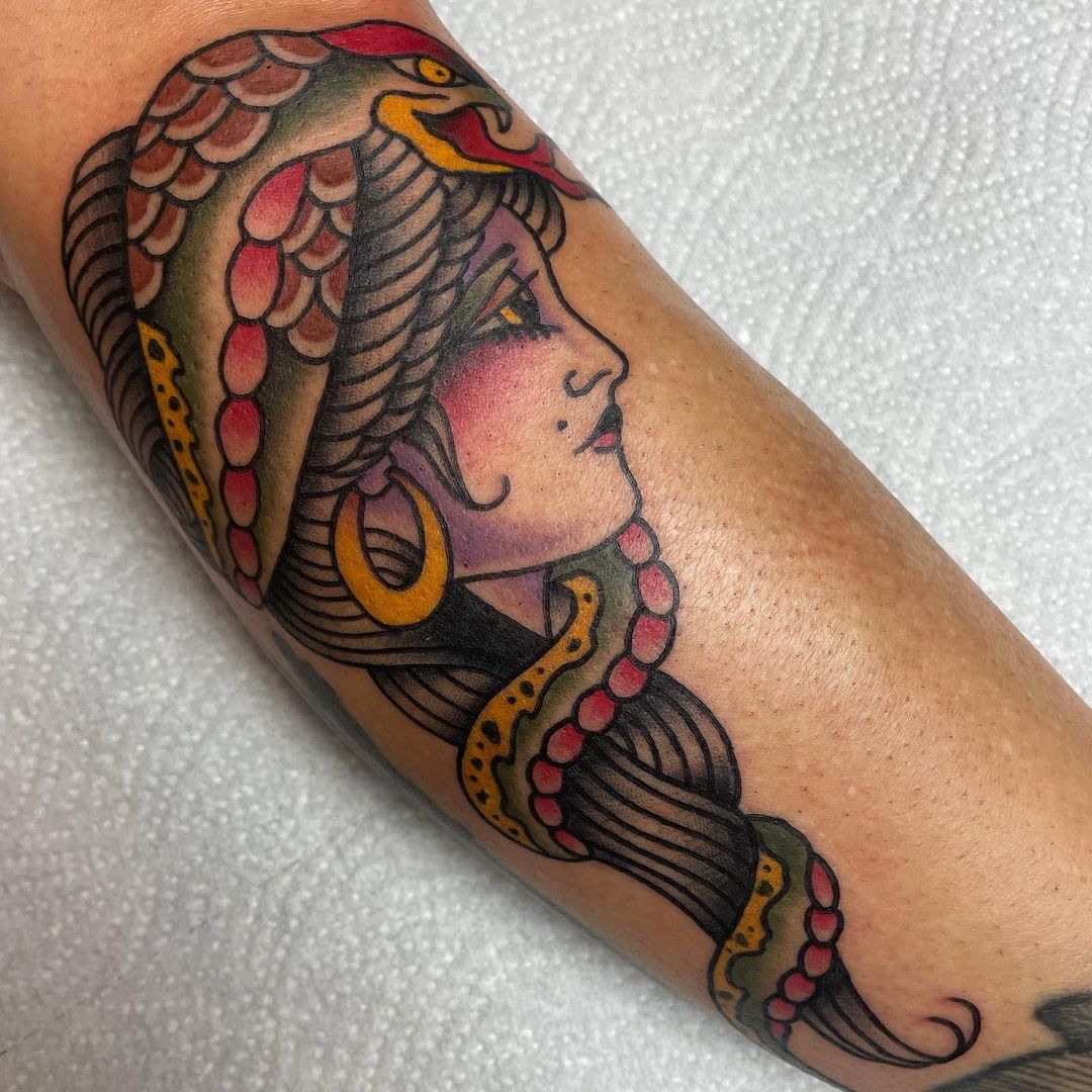 SNAKE/GIRL…
Danke @me.myself.and.theo 

#tattoo #tattoos #tattooed #tattoolife #