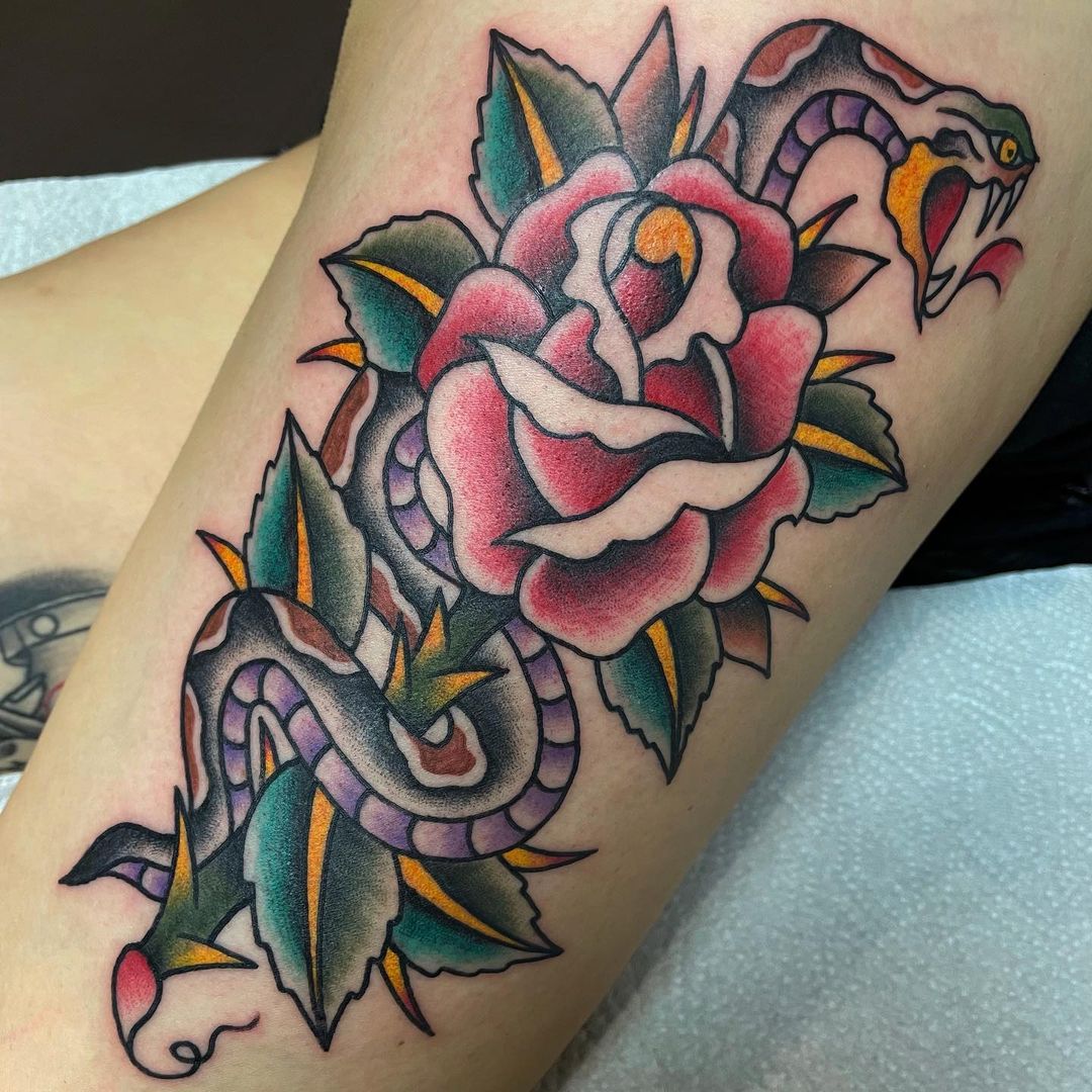 SNAKE/ROSE…
Danke @___minimiri 

#tattoo #tattoos #tattooed #tattoolife #tattooi