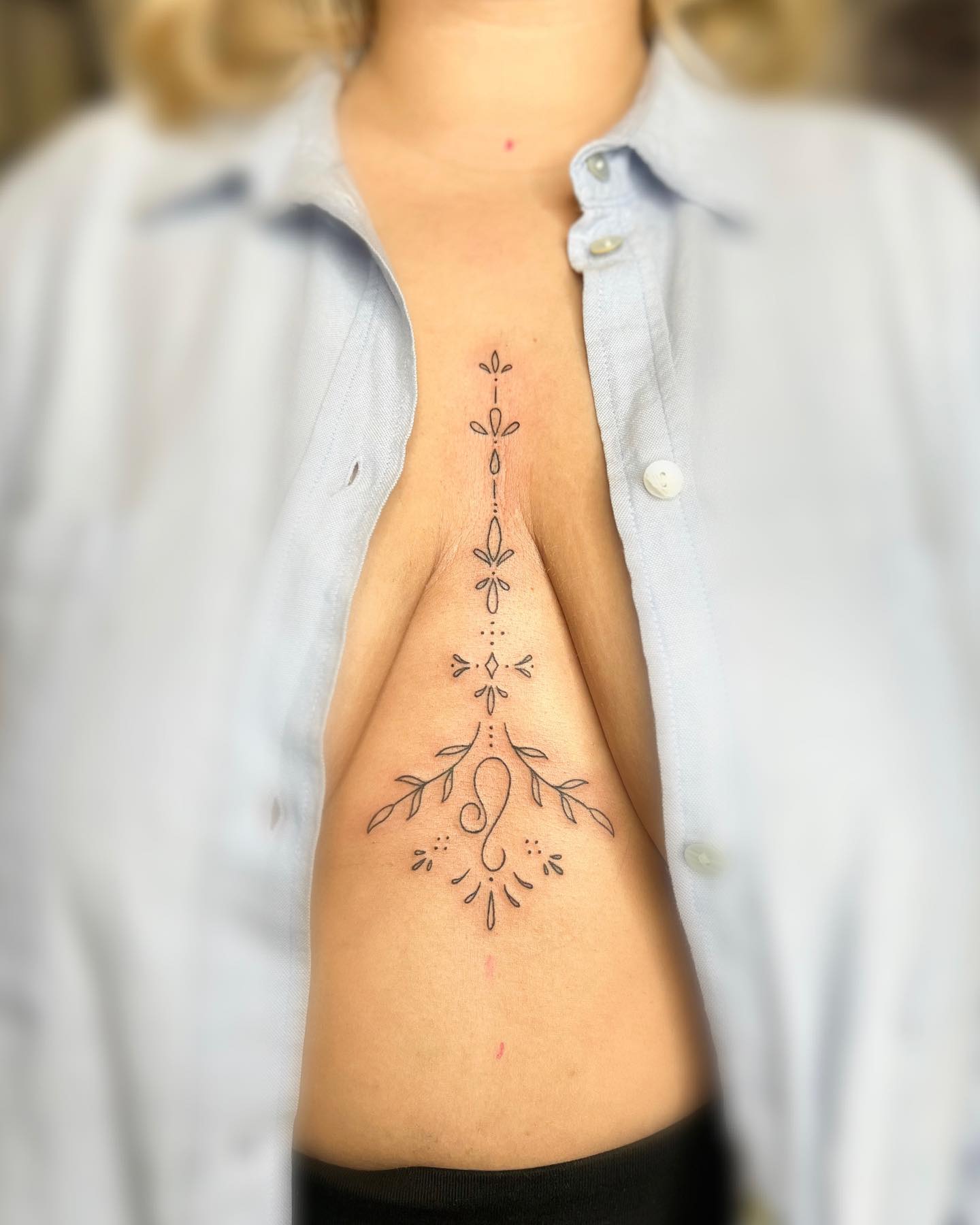 DANKE LARA! 
.
#underboob #tattoo #fineline #tattooideas #tattooinspiration #tat
