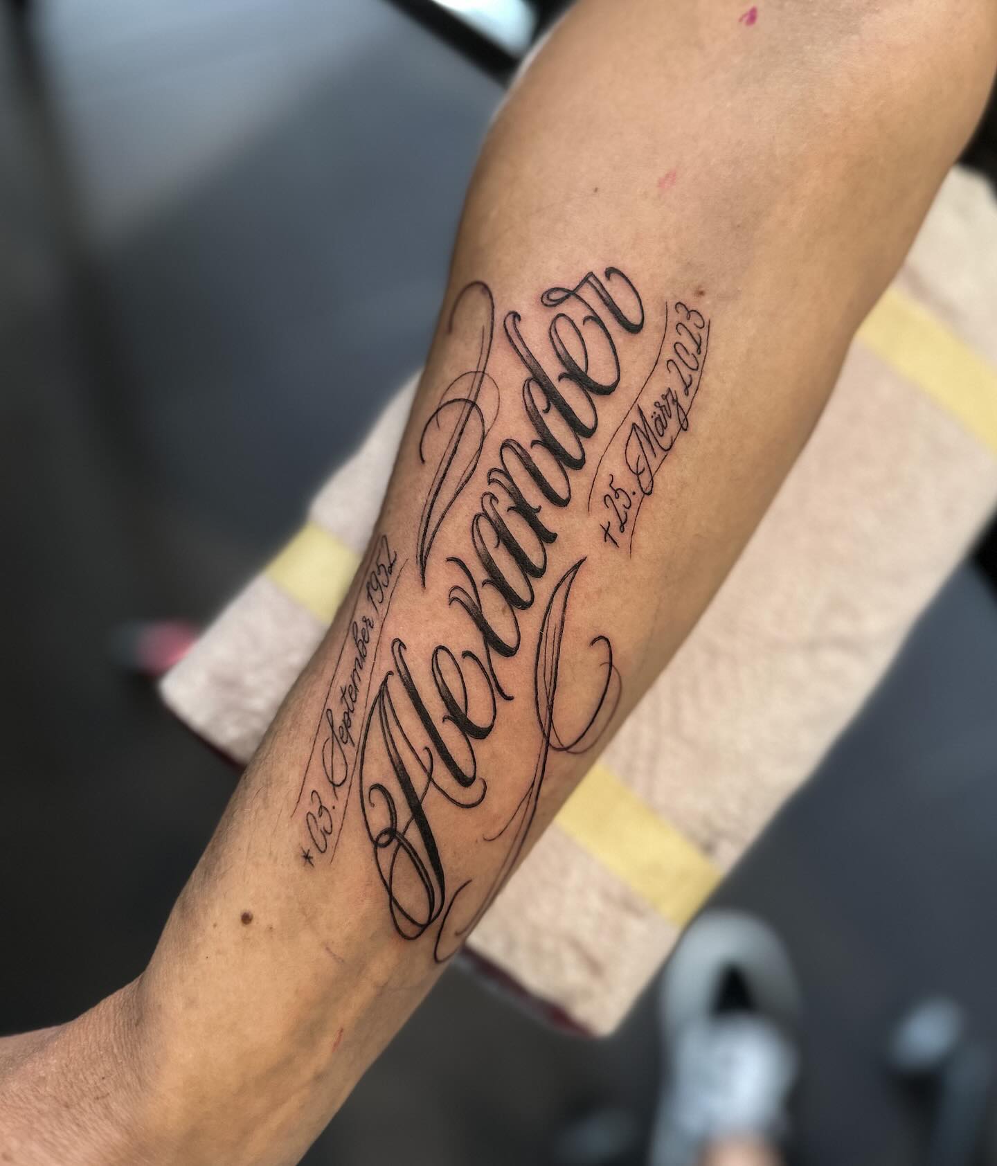 DANKE MARKUS!
.
#letteringtattoo #lettering #handlettering #tattooideas #tattooi