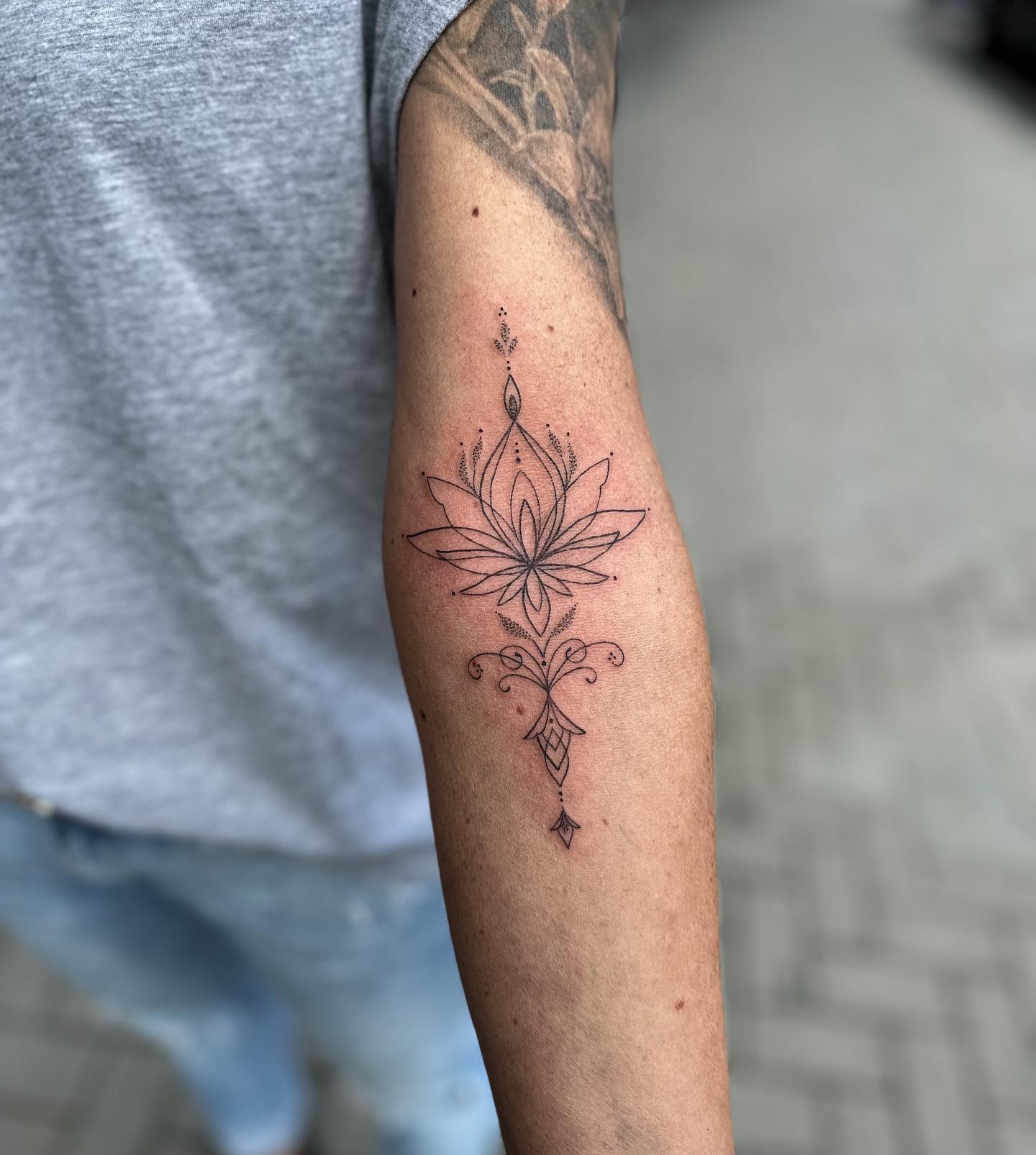 DANKE JENNI! 
.
#mandalatattoo #dotwork #tattooideas #finelinetattoo #finetattoo