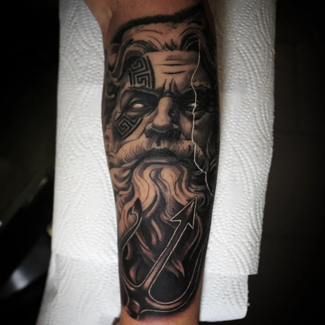 Lower part fresh, upper part healed. Thx Markus
#germantattooers #tattooworkers
