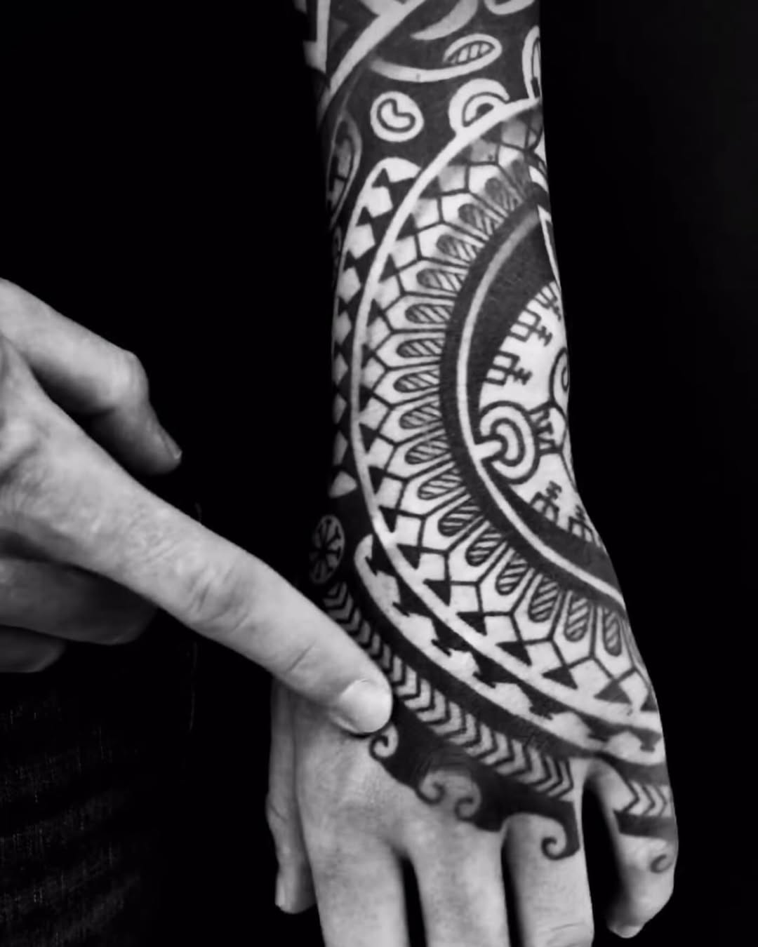 Arbeit von @waldemar.avari.tattoos 
Mittwochs immer bei uns. Für Termine schaut