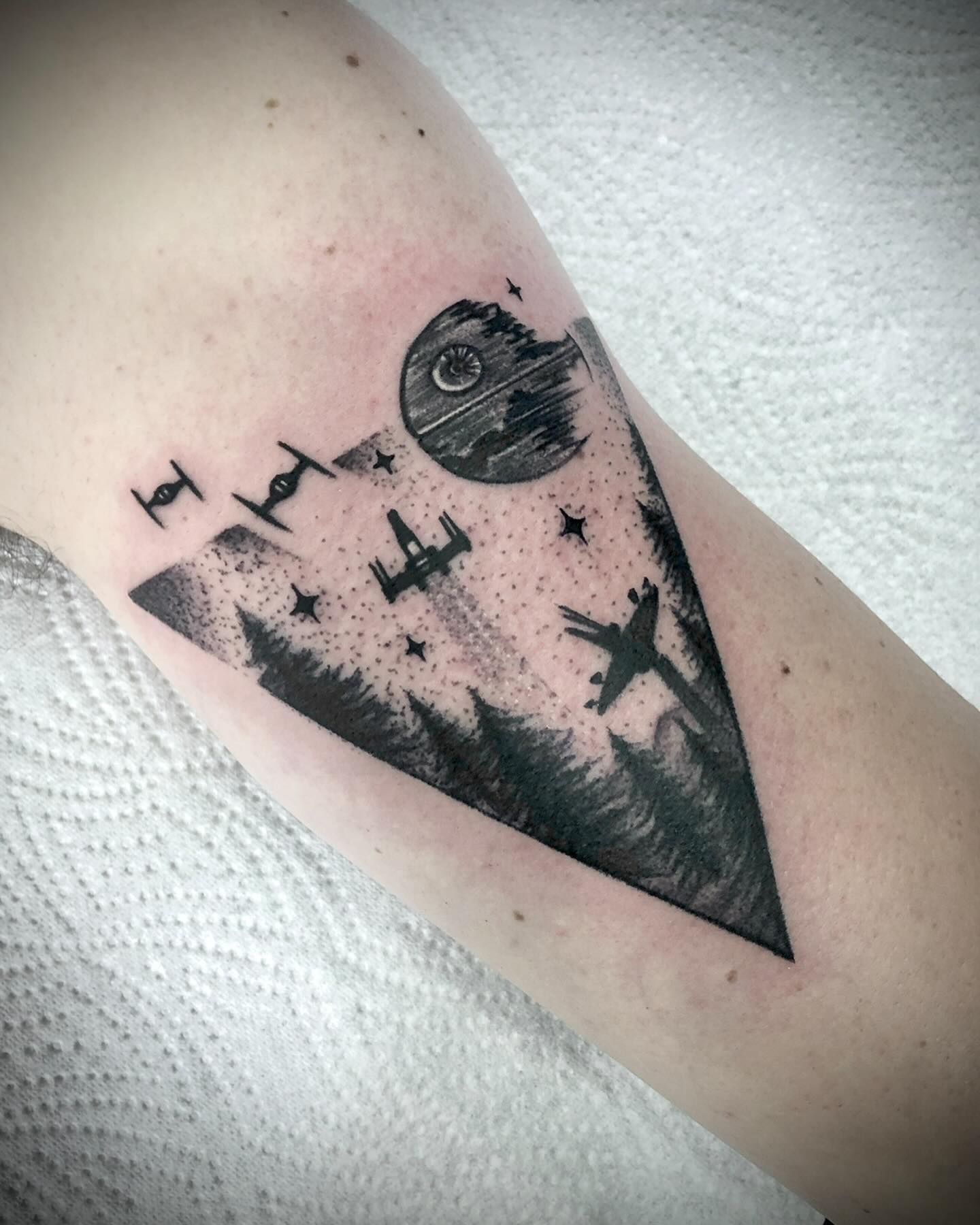 ..may the force be with you! 
#starwarstattoo #starwarstattoos #deathstartattoos